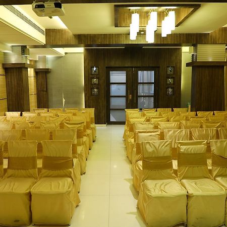 Hotel Alka Residency Thane Ngoại thất bức ảnh