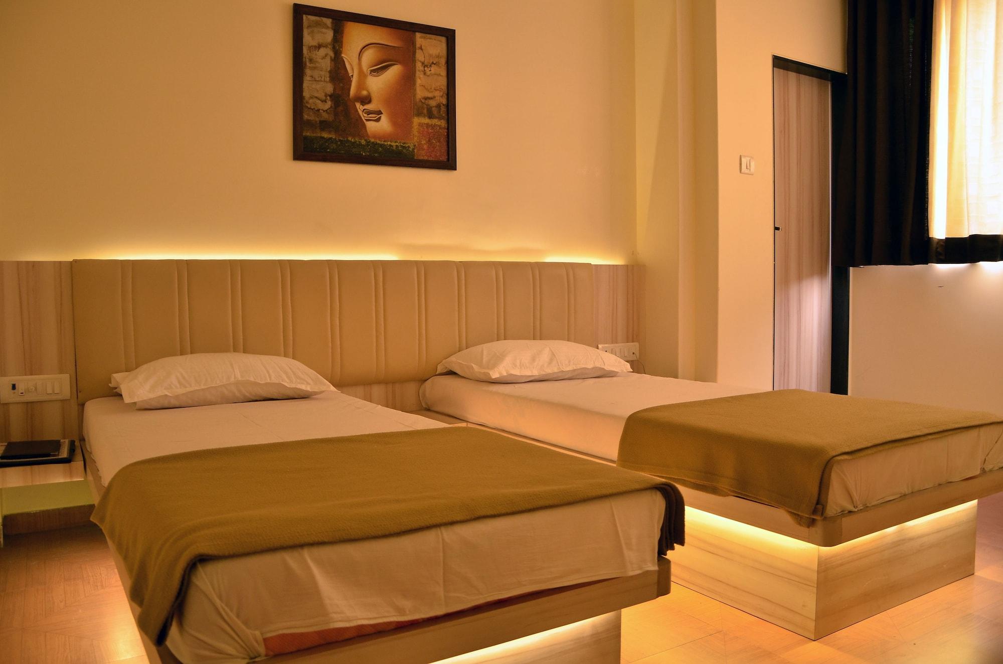 Hotel Alka Residency Thane Ngoại thất bức ảnh