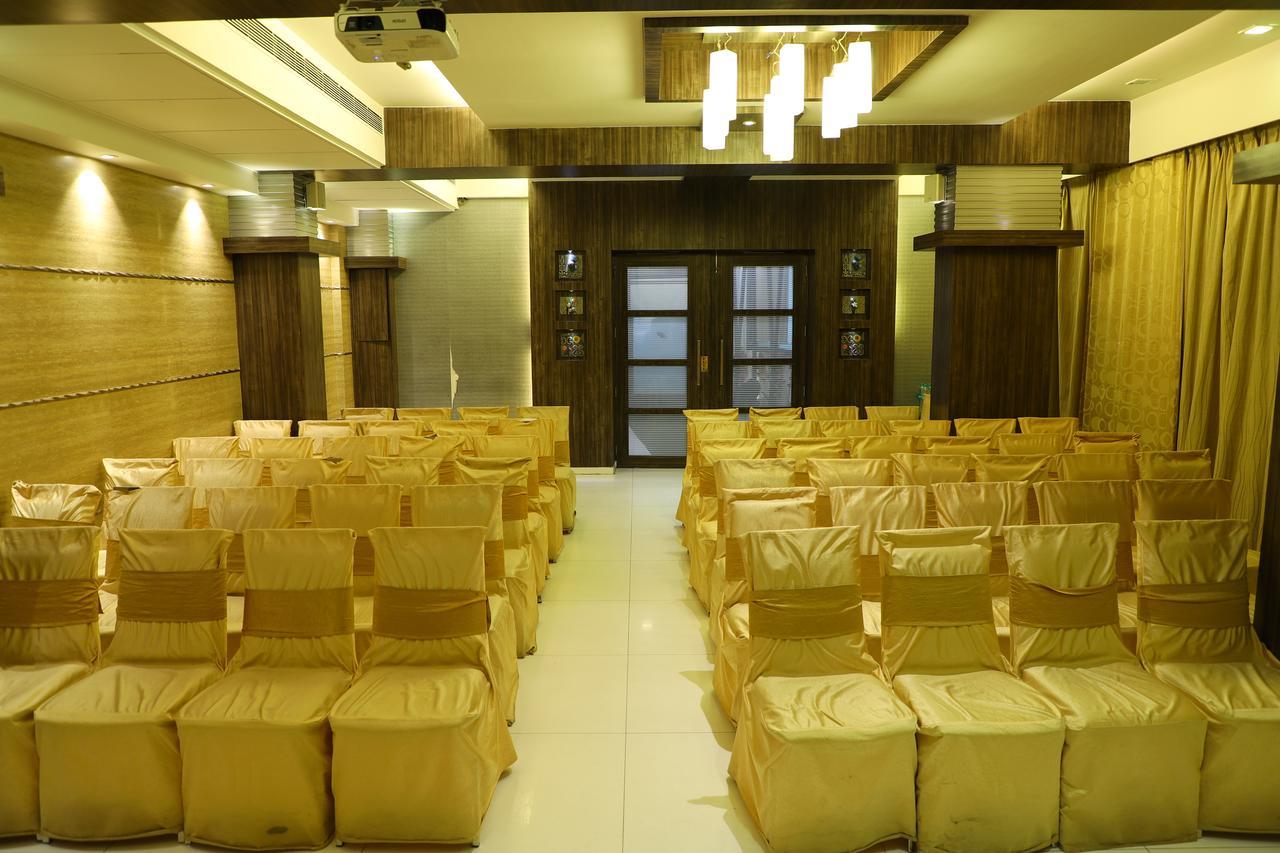 Hotel Alka Residency Thane Ngoại thất bức ảnh